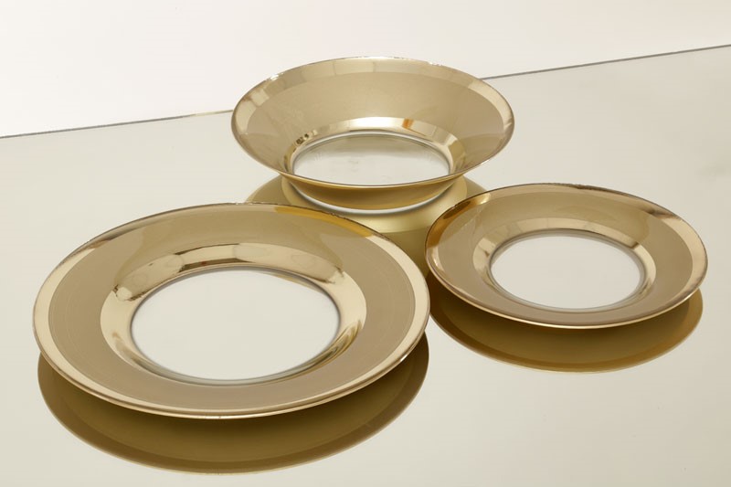 סט 6 צלחות זכוכית  מנה ראשונה בצבע זהב בקוטר 19 ס