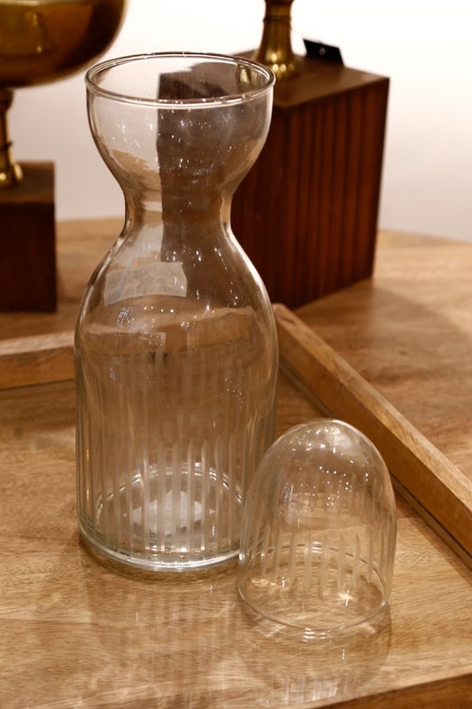 לחיצה להגדלת תמונה קרף עשוי מזכוכיתעם מכסה כוס עם חריטות דקורטיביות